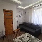 Δωμάτια σε οικογενειακή κατοικία Cicha Basen Grota Solna Sauna