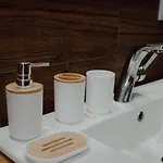 Δωμάτια σε οικογενειακή κατοικία Cicha Basen Grota Solna Sauna